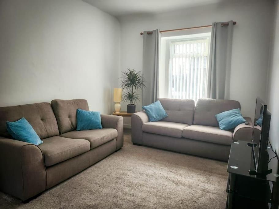 Central 2-Bedroom Bunglow With Double Sofa Bed Карнусти Экстерьер фото